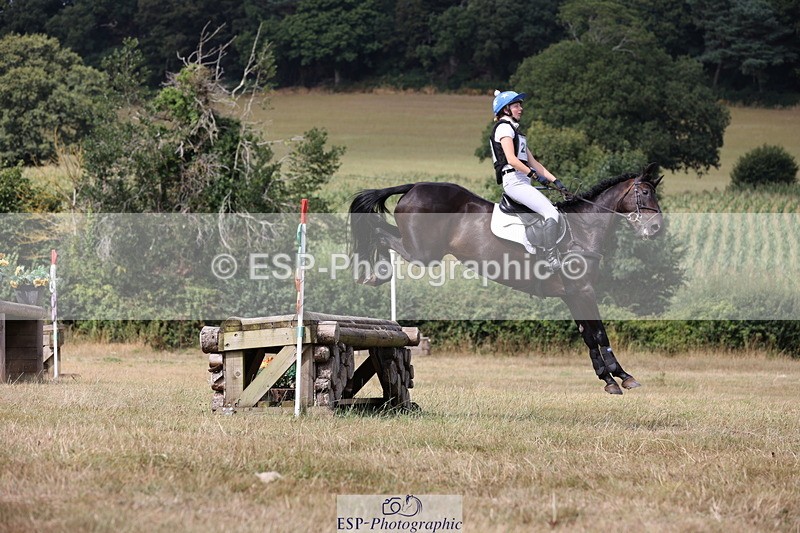 250802A-145946-05189 - F-266-Lorna.Peaster-CASTLE.HOWARD.SPRITE
