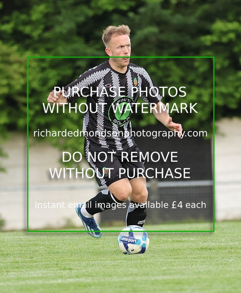 533A5676 - Kendal Town vs Kendal United