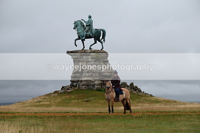 DSC_2444 - Time at Statue 12:34 to 12:56