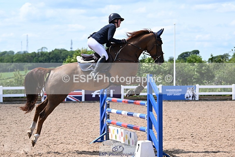 240619A-142027-00542 - Cls 4 Snr Newcomers and 1.10m Open