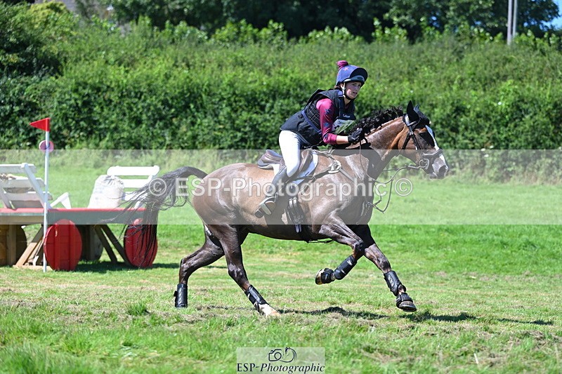 240811A-143614-04912 - 213-