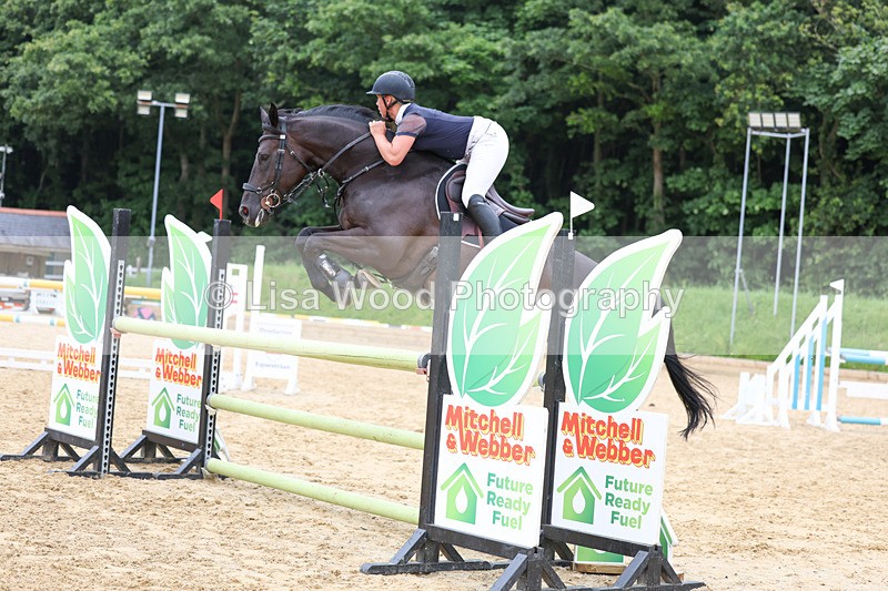 3E7A6513 - Class 9: Senior 1.15m Open