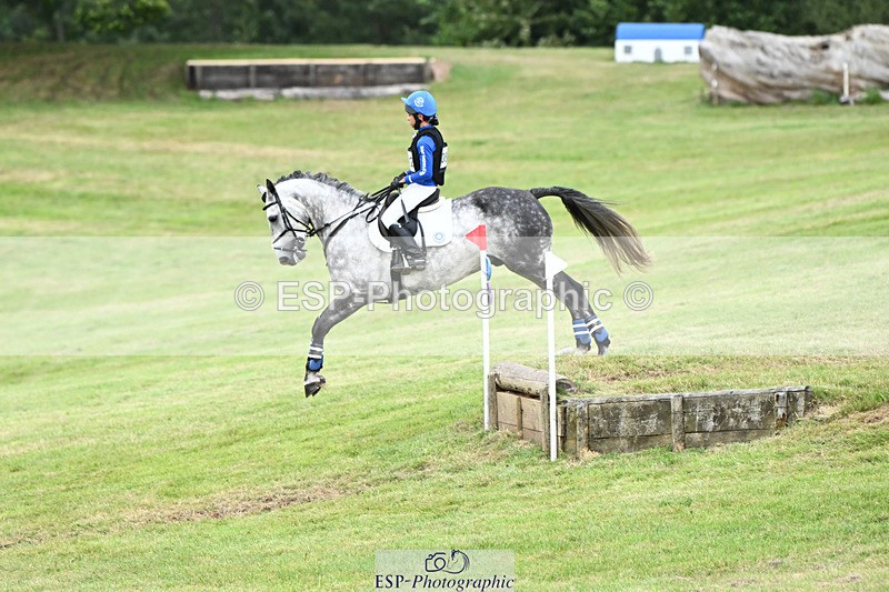 240825X-165137-37382 - 80cm XC 16.30 to 17.30