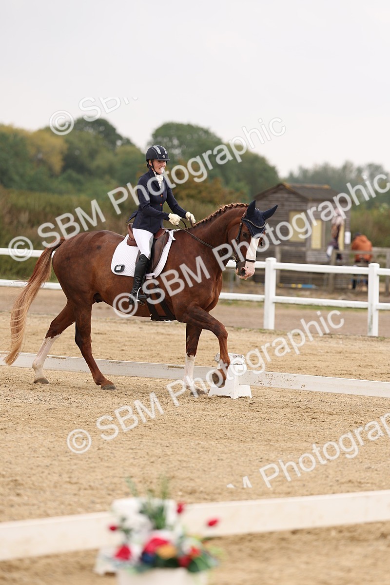 SBM_01641 - Class 9 - Novice 27 Champs