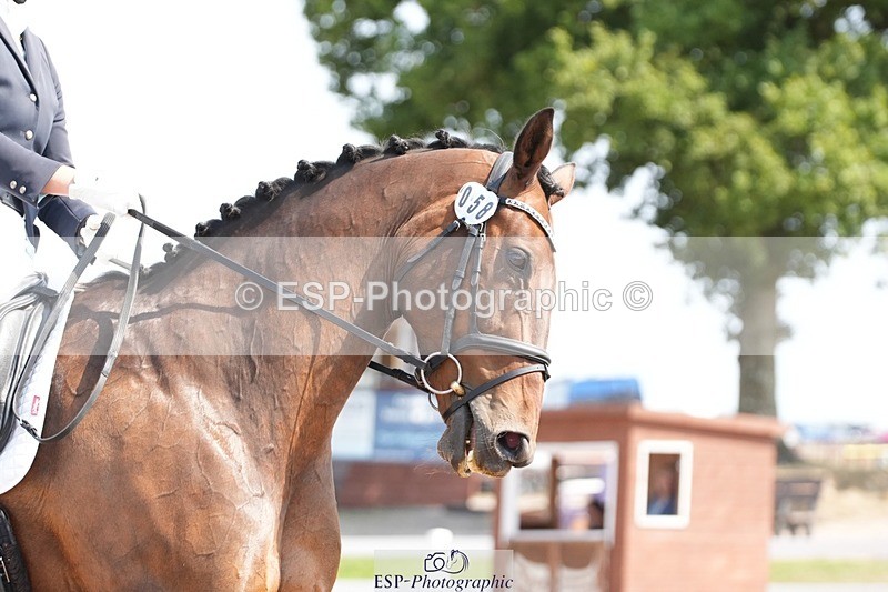 250817-114500-08875 - 058-Abigail.RousellMister.Cadbury