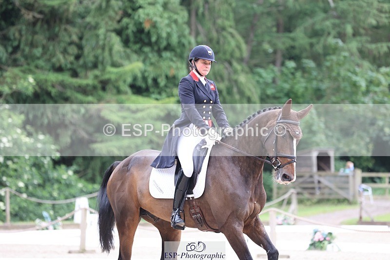 240524-165732-11176 - 375-DASSETT_ARTHALENT-Piggy_March