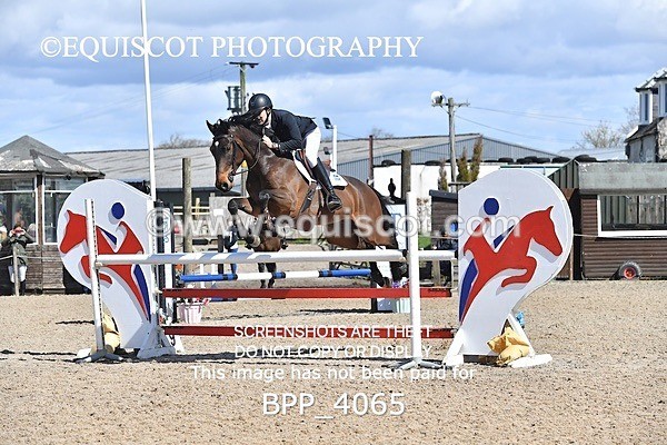BPP_4065 - CLASS 6 FRI Senior Newcomers/ 1.10m Open