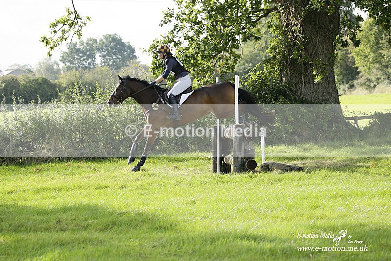  WWHT 171021 3218 - Intermediate (0.90m)  17/10/21