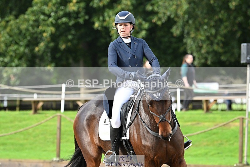 231019-100311-01322 - 030-MONBEG.SHELBY-Kat.Raybould-DR