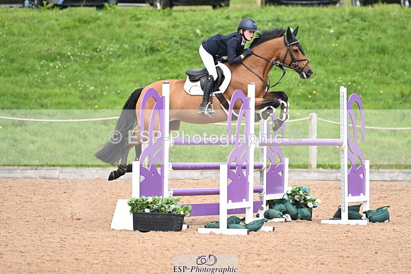 240630A-142022-14110 - Cls 25 HOYS 138cm Qualifier