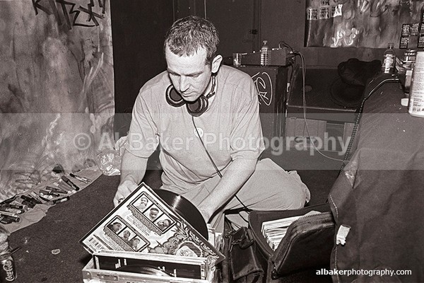 19 - Friends-&-Family @ the-roadhouse 31.05.03