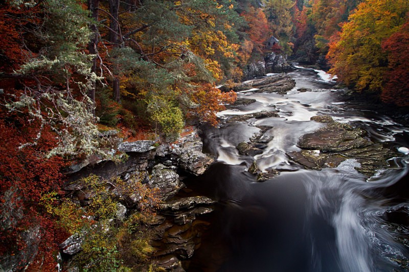 Autumn colours - Water