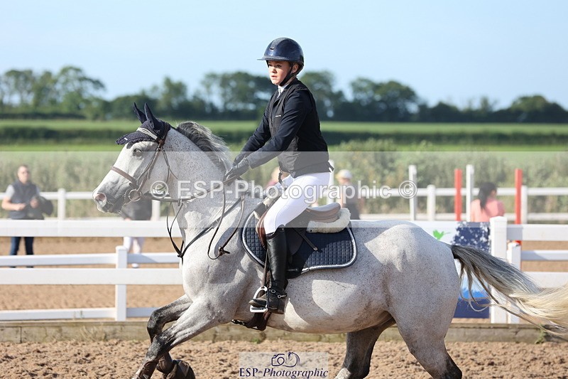 240629A-075402-02300 - Cls 16 British Novice and 80cm Open