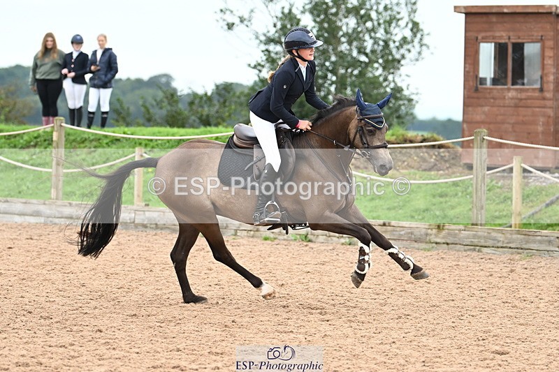 240907A-130122-01826 - Cls 3 Pony Medium Team 80cm & 90cm