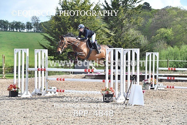 BPP_4848 - SUN CLASS 25 Senior Newcomers/ 1.10m Open