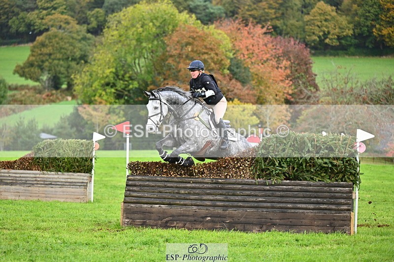 251025A-104853-16876 - D-360-Hannah.Norvill