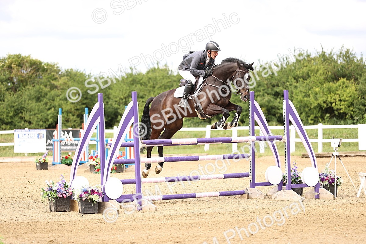SBM_008116_Class 21 - Senior Foxhunter - 120m - Anthony