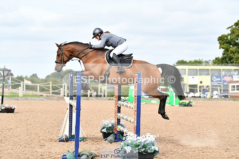 240915A-115608-09796 - Cls 27 Snr 1.05m & 1.10m GP