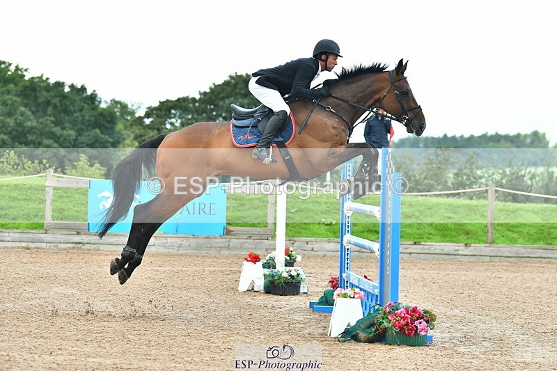 230723A-094202-10624 - Cls 4, 2 Star Small 1.30m