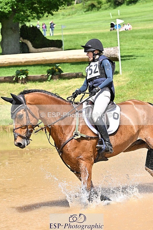 240525-133314-14464 - 152-MODRIX_DOR_VAN_DE_MISPELAERE-Annabel_Walsh