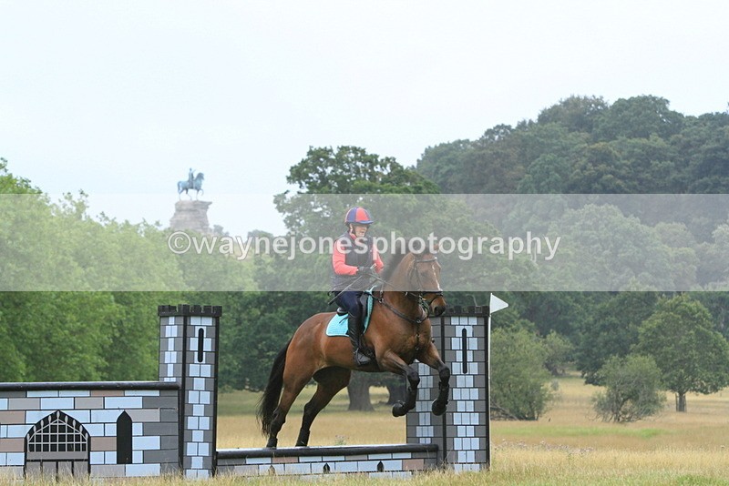 IMF_1632 - Time at Castle Jump 09:18 to 10:15