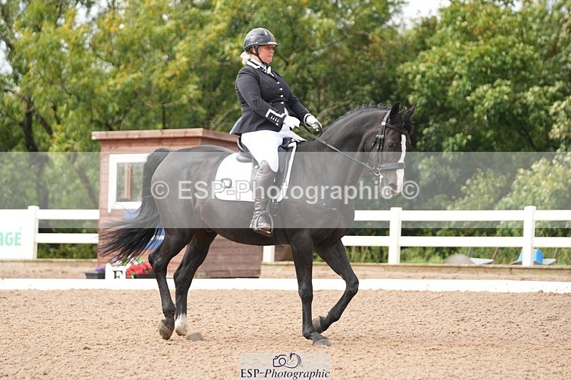 250907-155212-09676 - 057-Joanna.JohnsRockoko