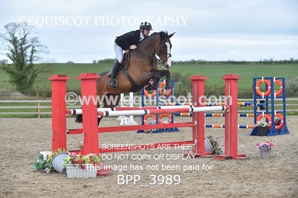 BPP_3989 - CLASS 4 Senior Newcomers/ 1.10m Open