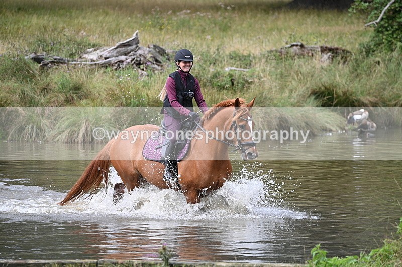WJ7_2052 - Time at Water 11:14 to 11:36