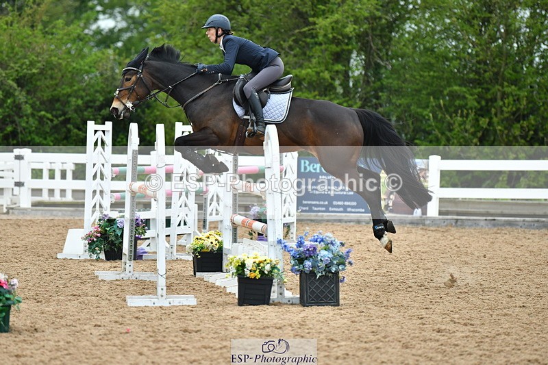 230504A-142941-02051 - Cls 5 1.05m Amateur Quali