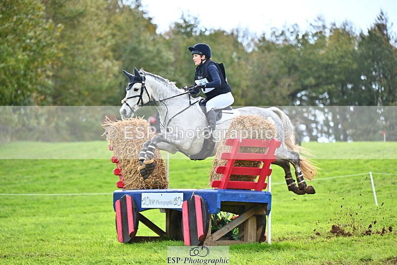 251025A-131451-20229 - F-464-Sophie.Aldrich