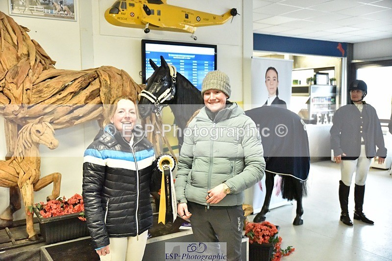 250214-153254-02541 - Advanced Medium Silver Presentations