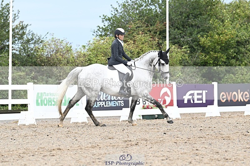 250907-111130-06530 - 072-Jan.ChoppingSeal