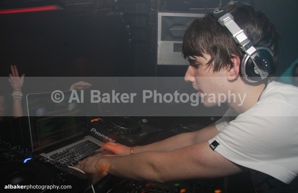 netsky - Heavy Hitterz: (M - Z)