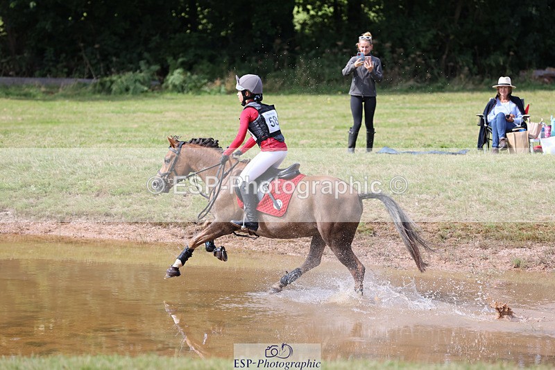 240825X-110945-32220 - 70cm XC 11.00 to 12.00