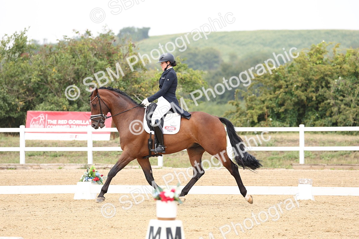 SBM_007439 - Class 9 - FEI INT I - 14.57-15.45