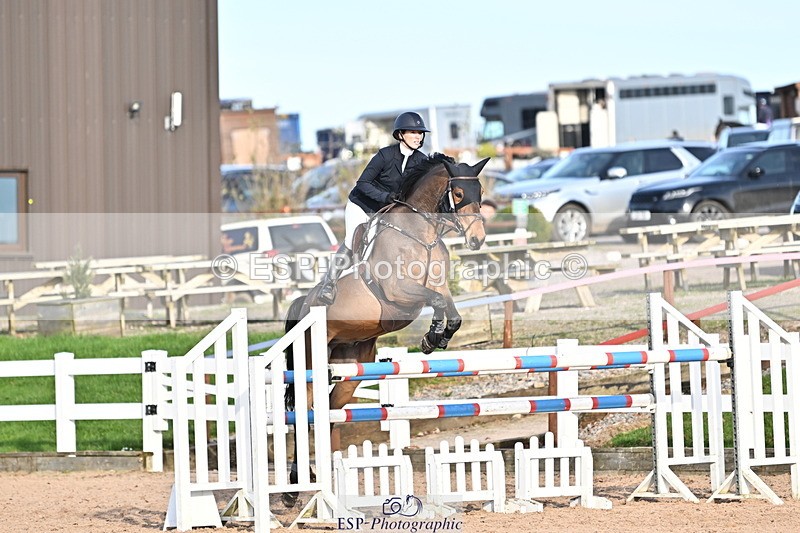 241113A-140046-00771 - Cls 05A&B Snr Fox & 1.20m Open