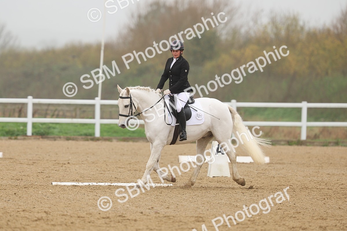 SBM_002065 - Class 5 - Novice 27