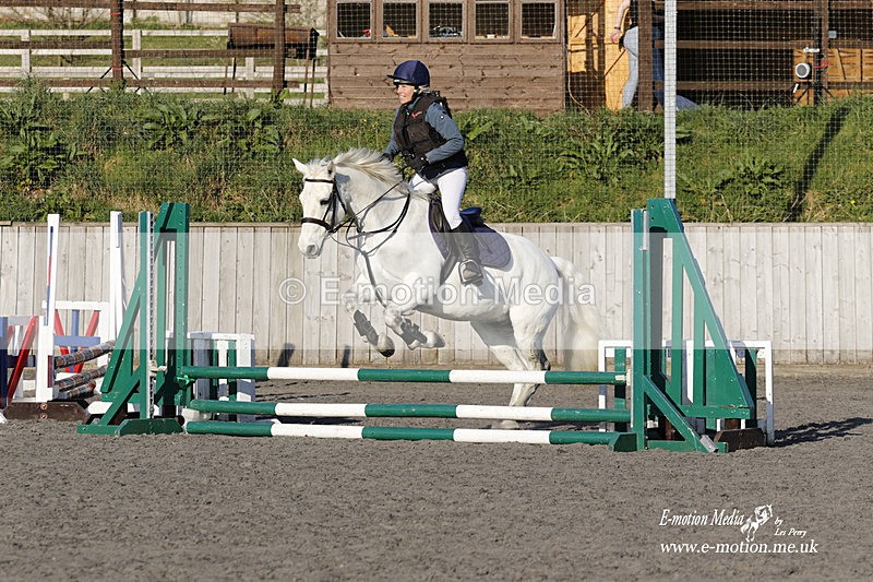 _EST0017 - Bourne Valley Riding Club Winter Showjumping 27/03/22