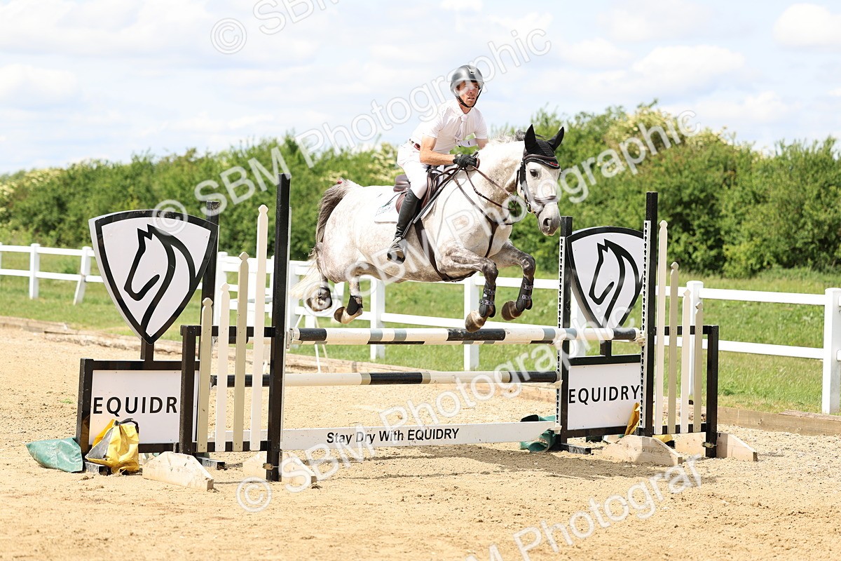 SBM_005365 - Class 18 - Senior 1.05m Open