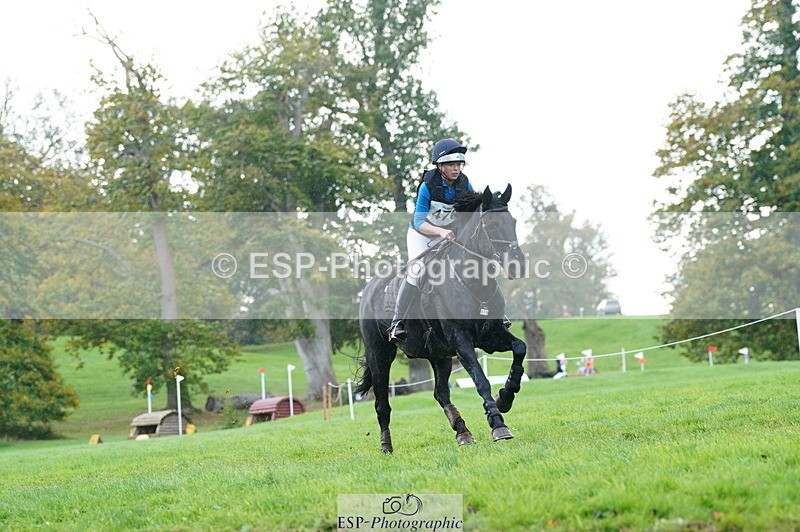 251025A-132936-20620 - F-470-Hannah.Cliffe