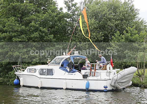 120701 MEGA WT7A3483 - HENLEY ROYAL REGATTA - Sunday 1st July 2012