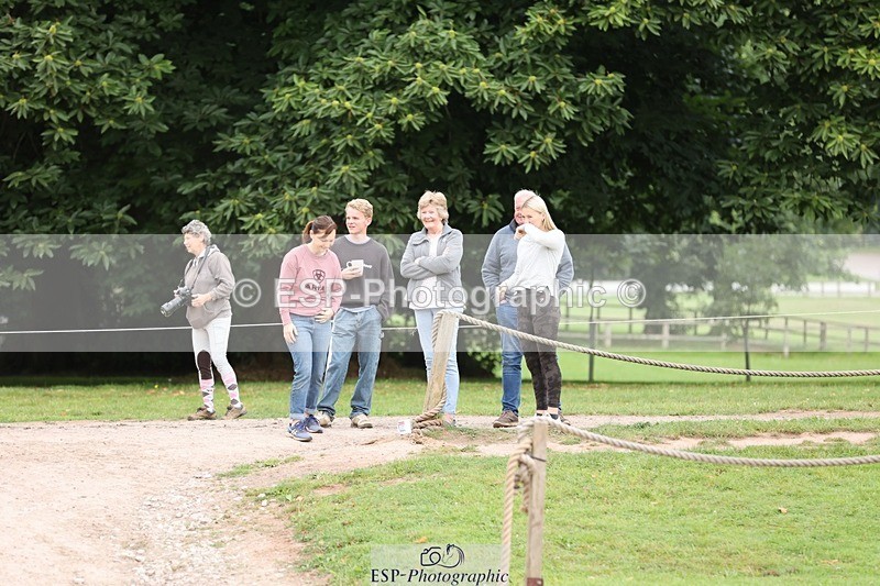 240817-083545-00075 - 01. Clear Round - 80cm