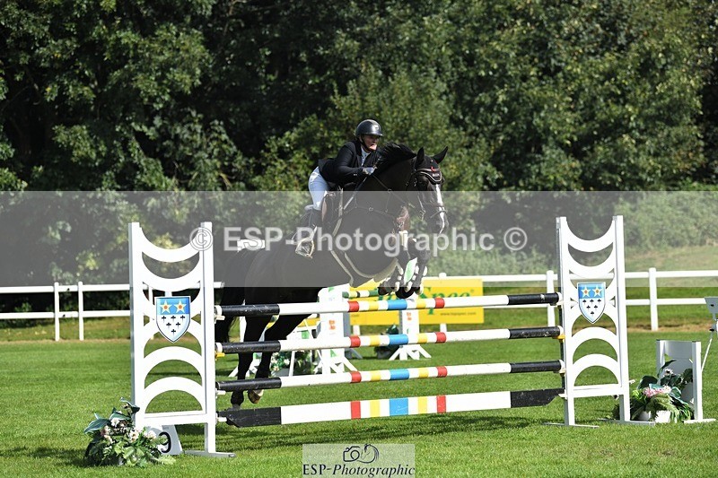 230908-112421-01123 - Cls 2 Snr Foxhunter & 1.20m Open