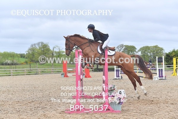 BPP_5037 - CLASS 24 SUN Senior BritiNovice/ 90cm Open