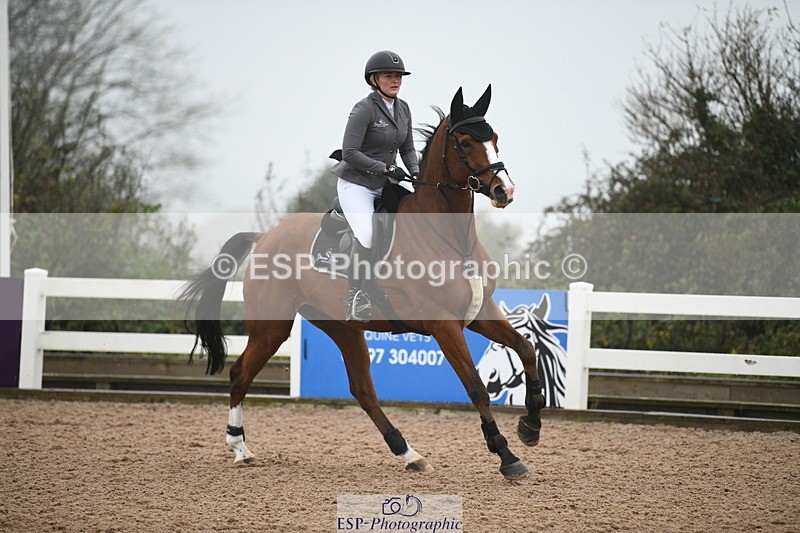 241103A-104644-07576 - SUN Cls 21 Snr Newcomers and 1.10m Open