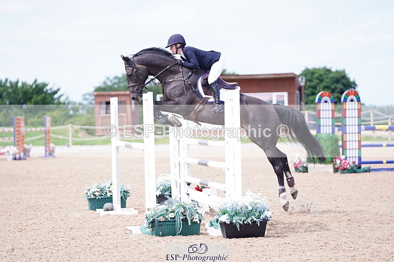 240802A-113200-03831 - Cls 16 Snr 1.20m Open