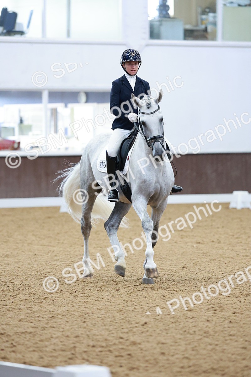 SBM_005555 - Class 3 - Medium 6 - 14.40-15.52