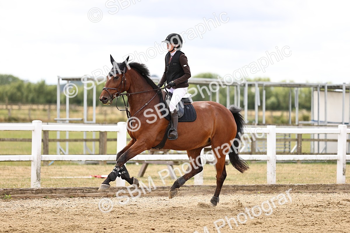 SBM_026979 - Class 13 - Senior Newcomers - 1.10m