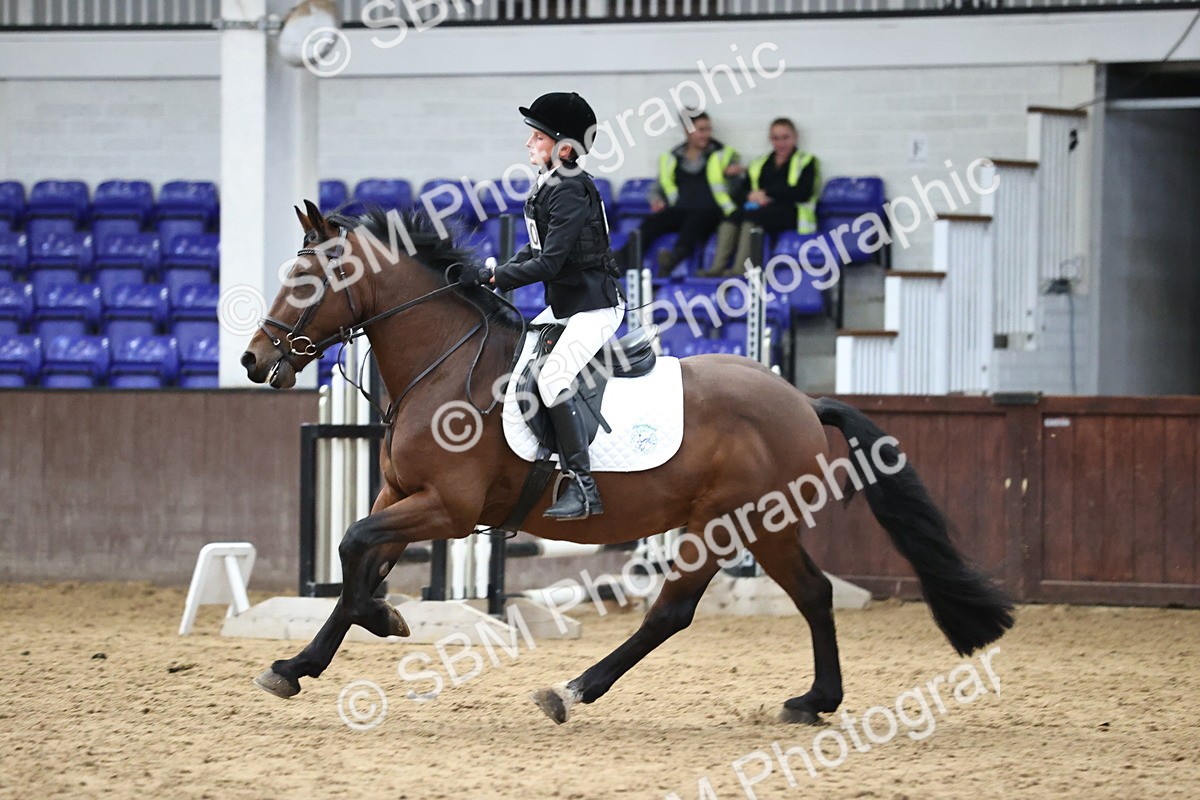 SBM_001815 - Class 5 - Henlow Veterinary Hospital 70cm