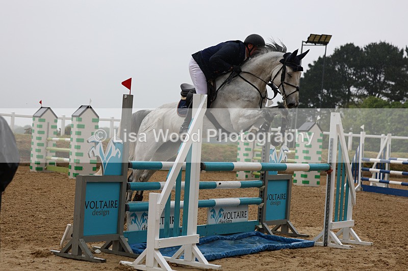 3E7A7262 - Class 7: Senior Newcomers/1.10m open